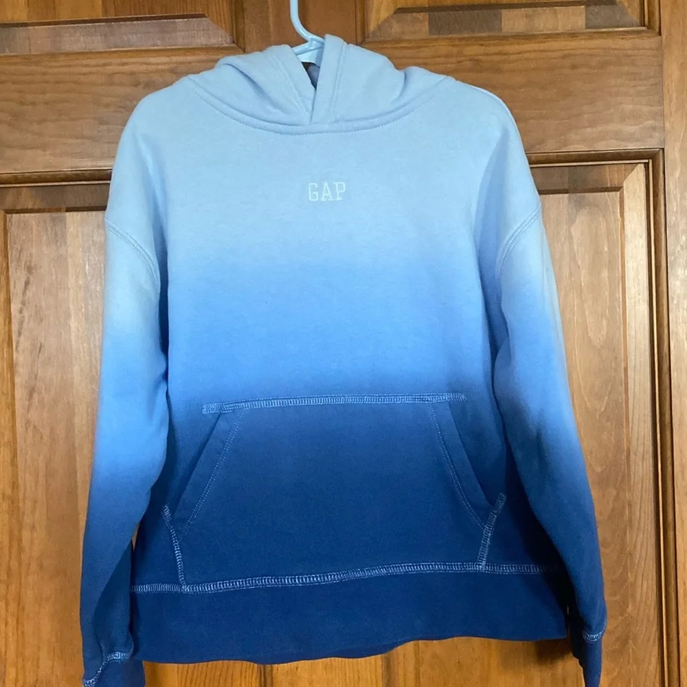 Gap Logo Dip-Dye Hoodie. Bicoastal blue, size S.